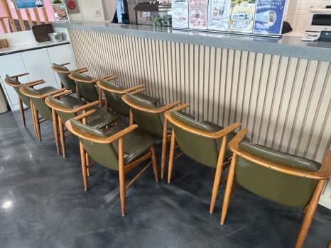 시흥 카페 의자 가죽 천갈이 교체 리폼 사례 수리 전